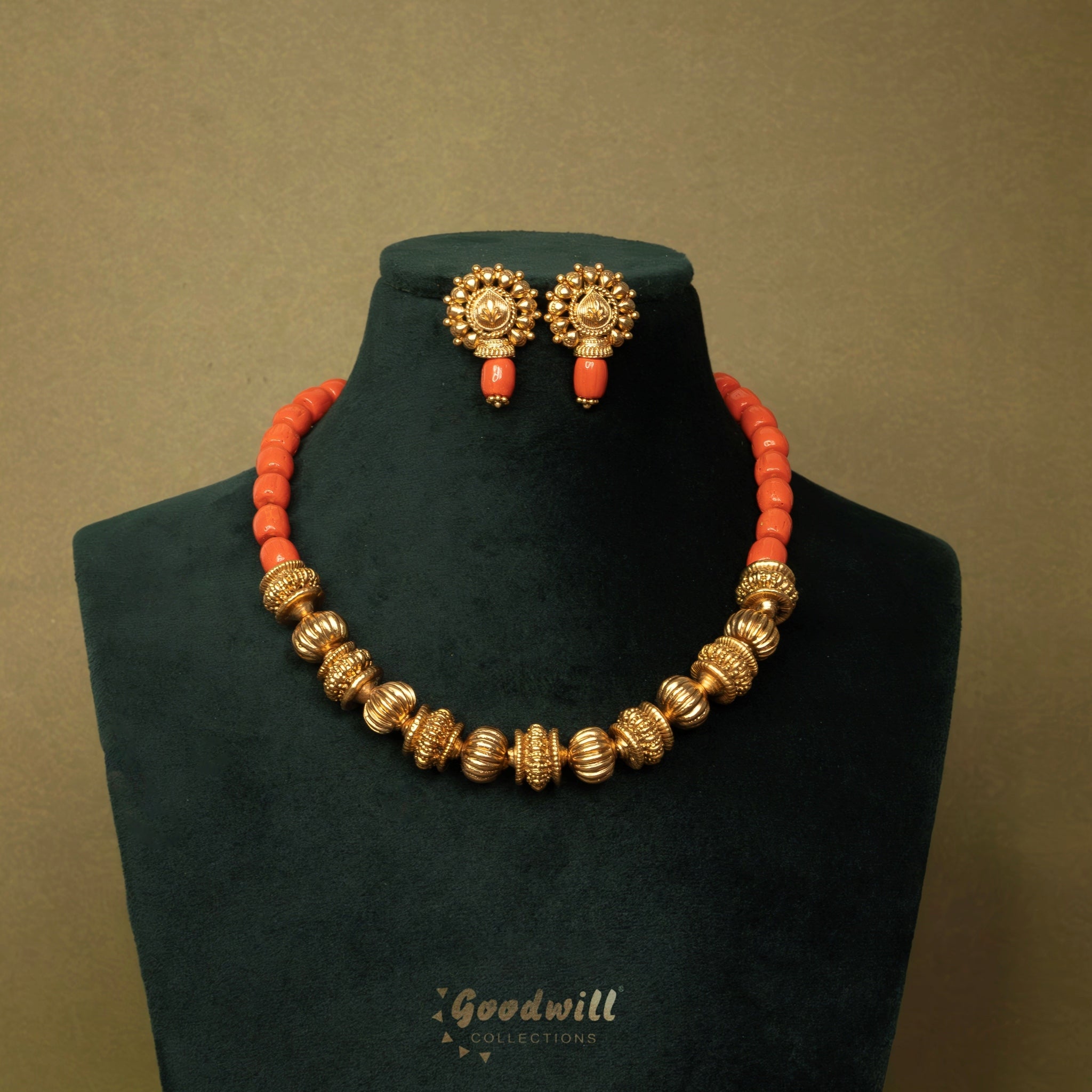 TRADITIONAL MOHINI NECKLACE SET 3
