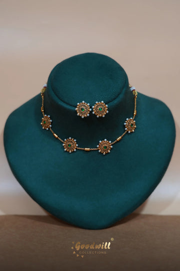 SIMPLE FLORAL NECKLACE SET