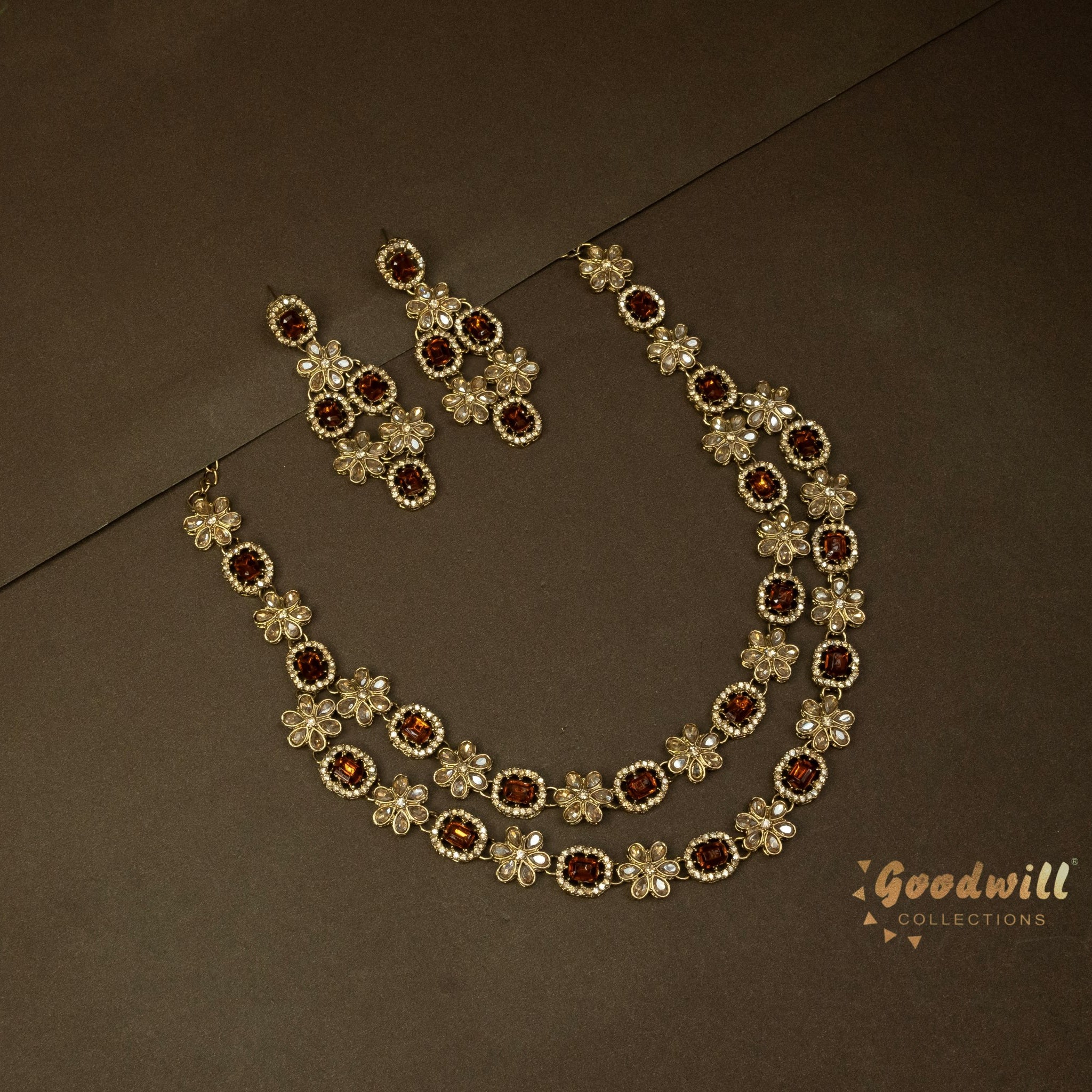 GOLD STONE TWO LAYER NACKLACE SET