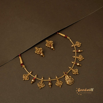 TRADITIONAL MOHINI NECKLACE SET 9