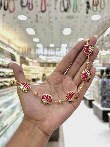 GOLDEN LOTUS NECKLACE SET