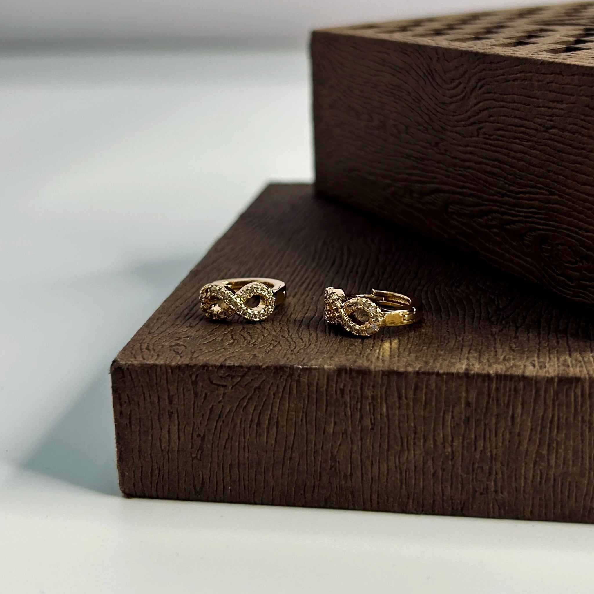 INFINITY GOLDEN TINY HOOPS