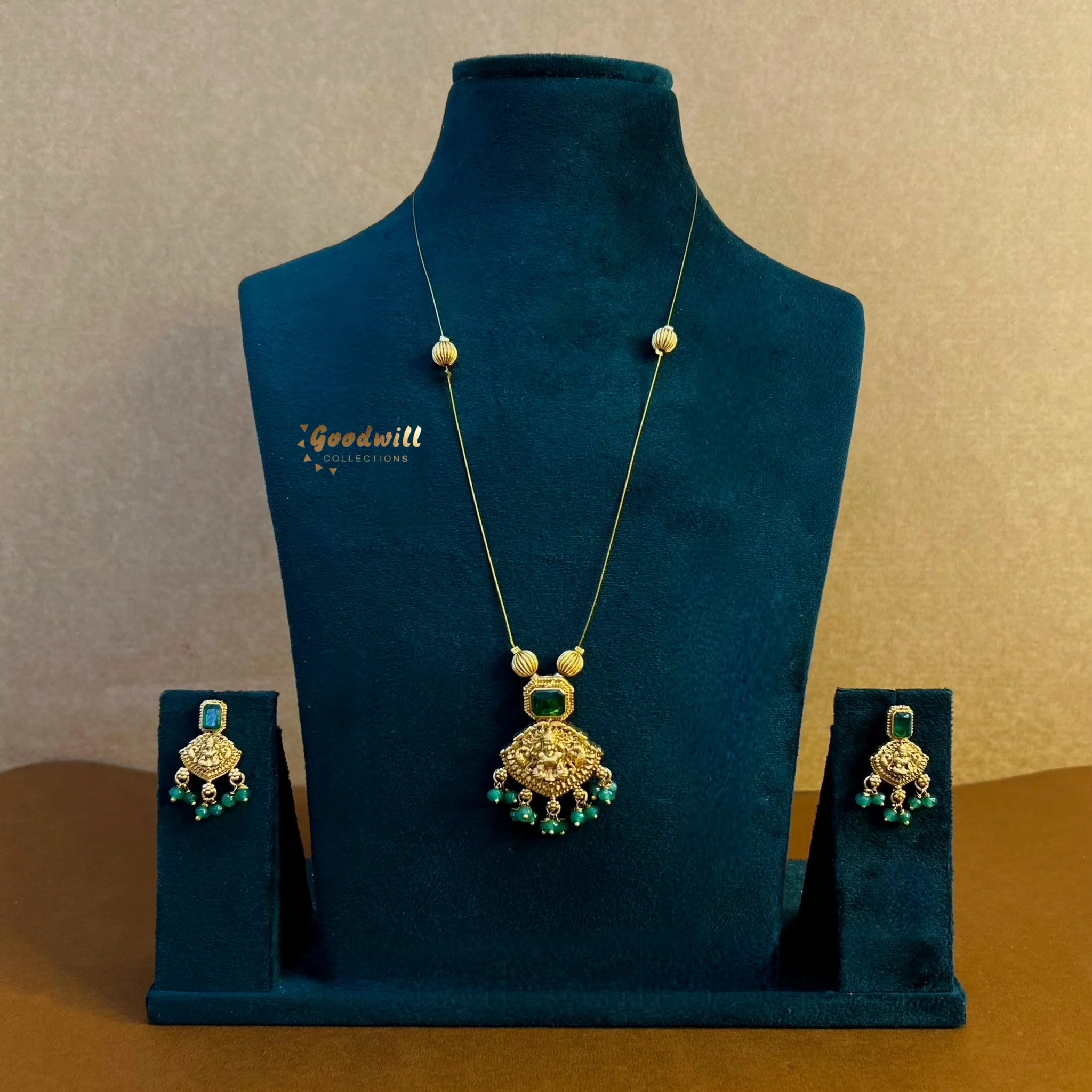 GREEN STONE LAKSHMI INVISIBLE CHAIN NECKLACE