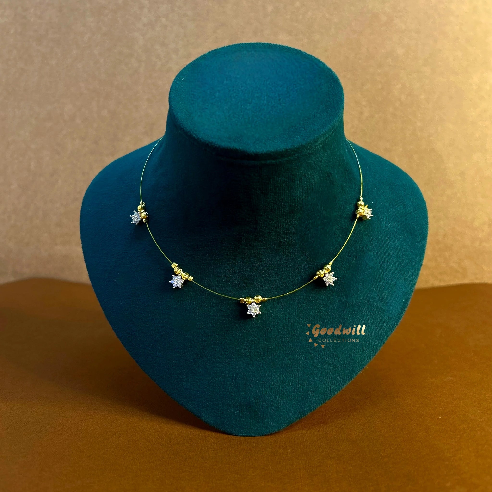 FLORAL WHITE STONE INVISIBLE NECKPIECE