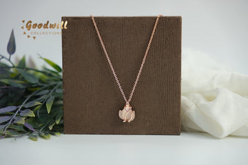 STONE STUDDED PENDANT NECKLACE