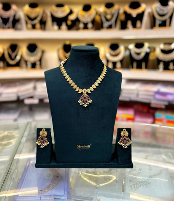 LAKSHMI MANGA PENDANT SET