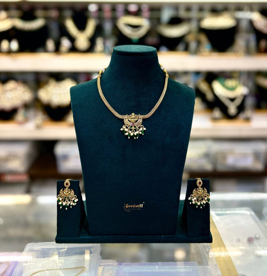 HALF MOON PENDANT SET