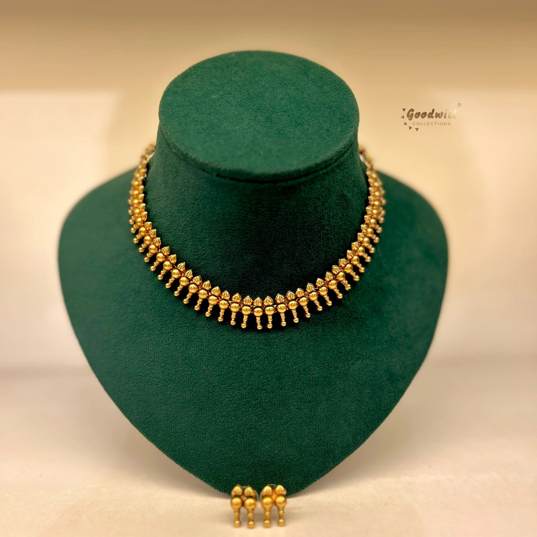 GOLDEN MULLA MOTTU NECKPIECE SET