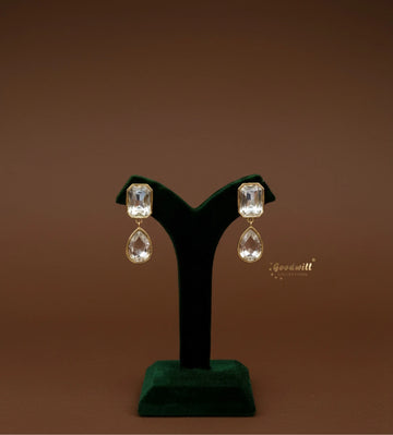 CLASSIC DROP EARRINGS