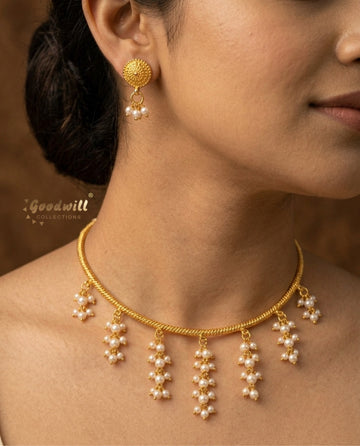 TRADITIONAL PEARL HANGING NECKLACE SET 2
