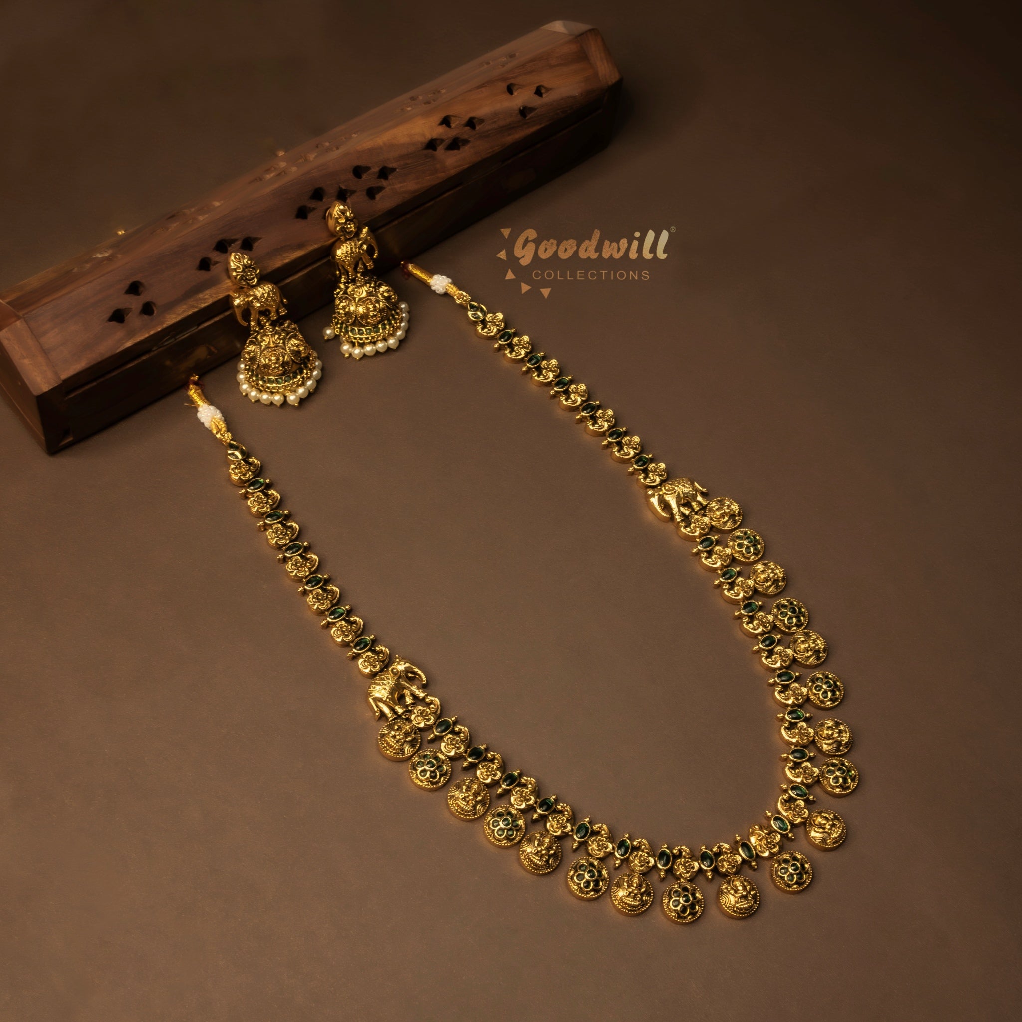 TRADITIONAL ELEGANT LONG NECKLACE SET