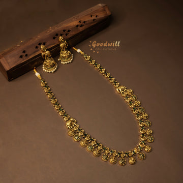 TRADITIONAL ELEGANT LONG NECKLACE SET