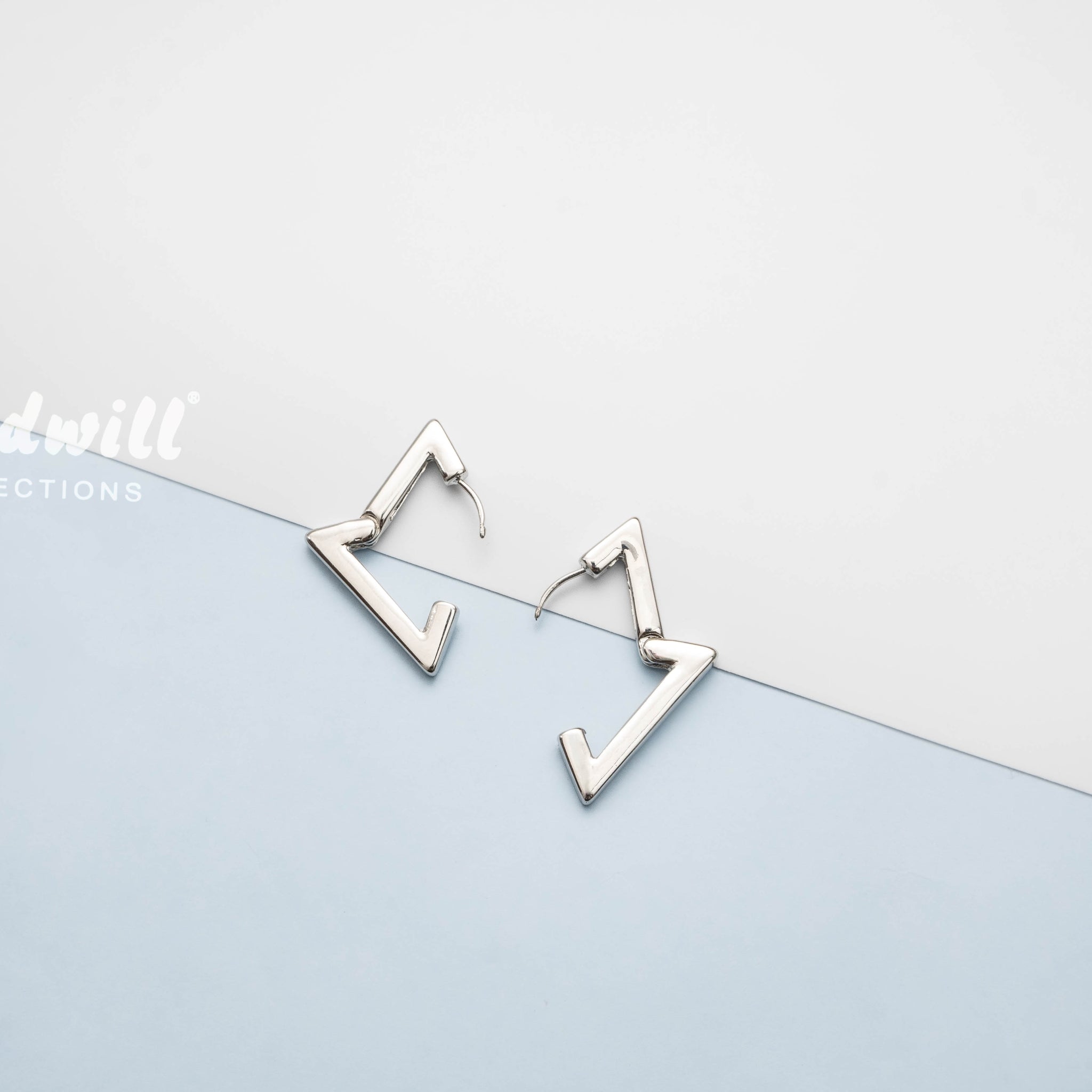 SILVER TRIANGLE HOOP EARRINGS