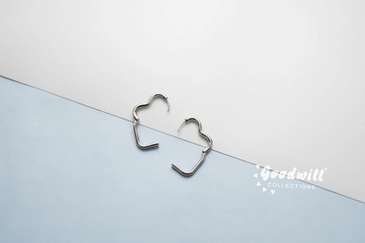 SILVER HEART SHAPE HOOPS