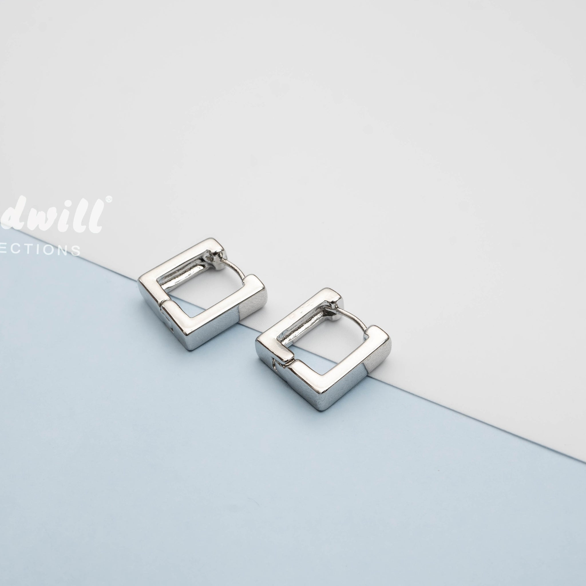 SILVER SQUARE DESIGN HOOPS