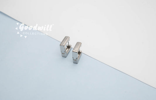 SILVER SQUARE DESIGN HOOPS