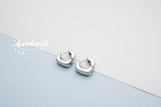 SILVER CHUNKY SQUARE HOOPS