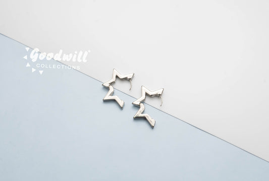 SILVER STAR SHAPED HOOPS
