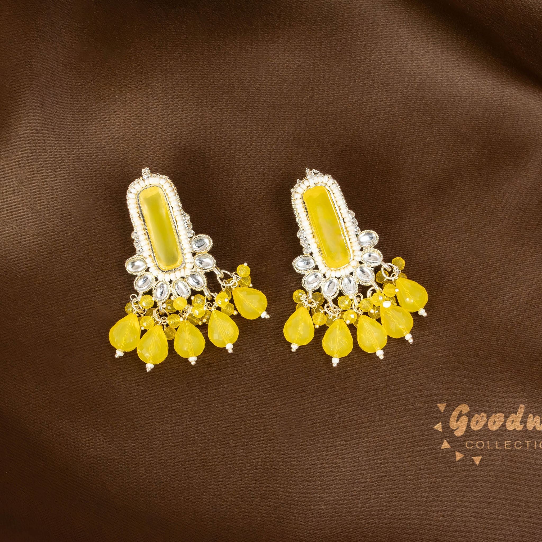 BUDGET FRIENDLY STUD HANGING EARRINGS