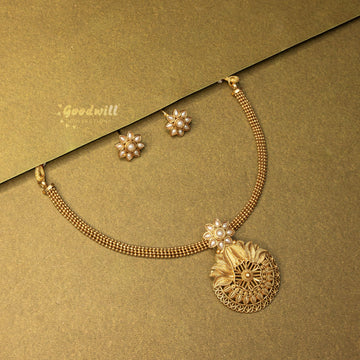 TRADITIONAL PENDANT FLOWER SET