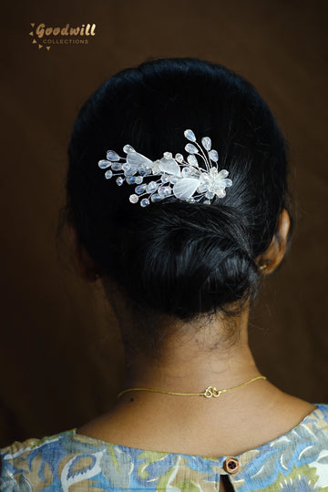 DAINTY CRYSTAL PEARL HAIR COMB 1