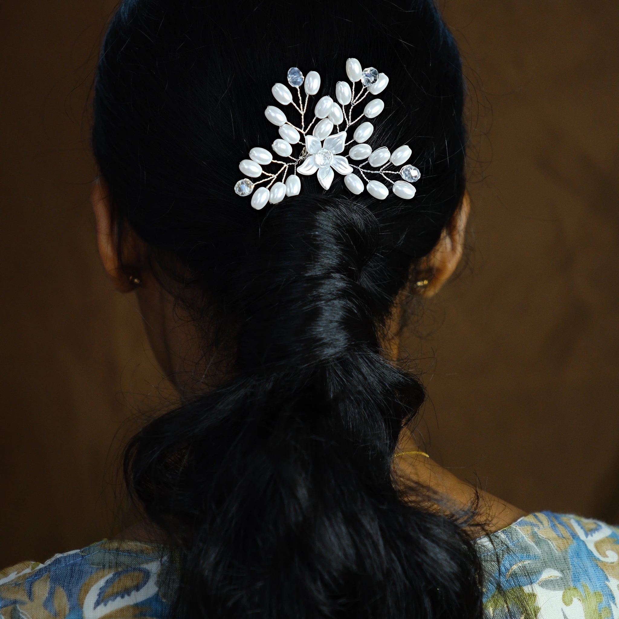 DAINTY BRIDAL FLORAL HAIR COMB 1