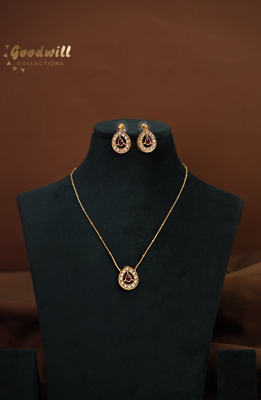 SIMPLE GOPI PENDANT CHAIN