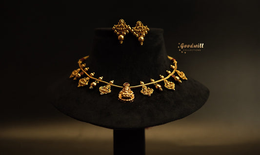 TRADITIONAL MOHINI NECKLACE SET 9