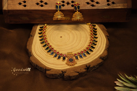 TRADITIONAL PALAKKA DESIGN NECKLACE SET 9
