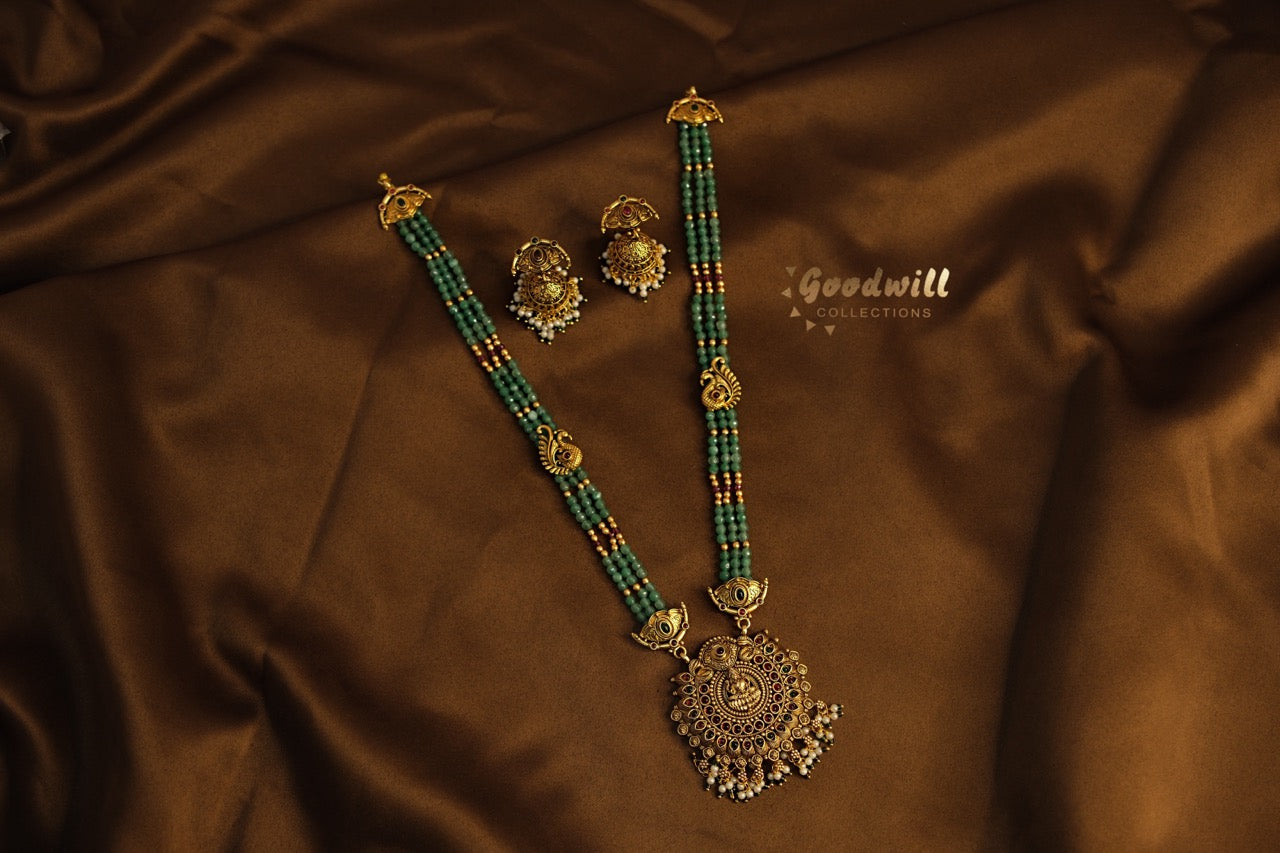 THREE LINE LONG CHAIN WITH DEVI PENDANT