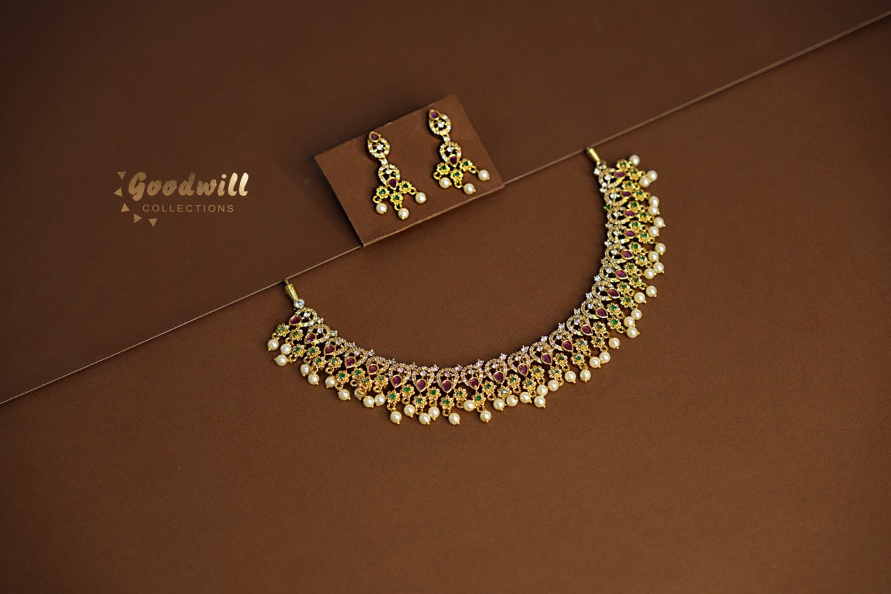 GOLDEN KEMP PEARL BEADED NECKLACE SET