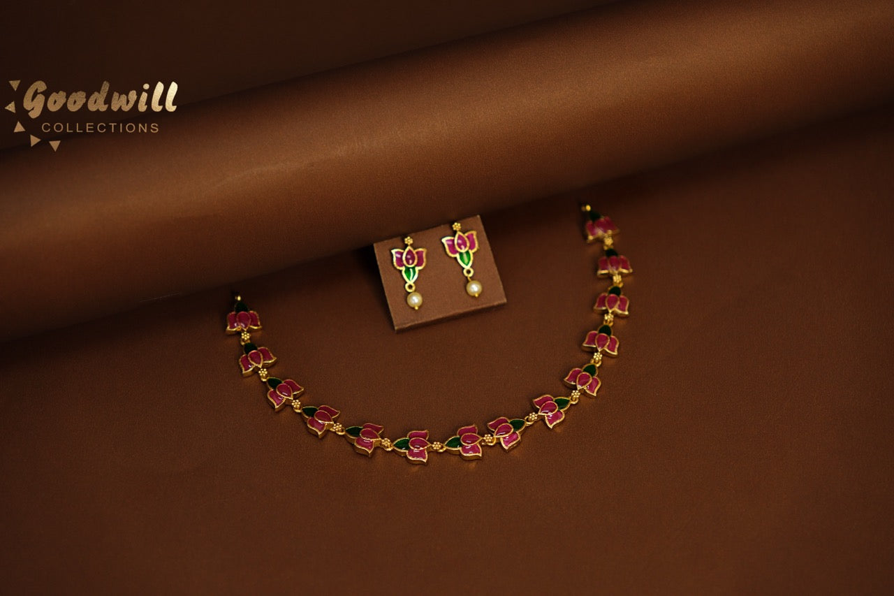 ELEGANT ENAMEL LOTUS NECKLACE SET