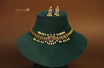 GOPI MOTIF PEARL CHOKER SET