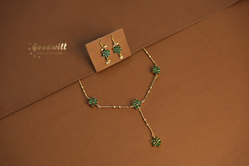 REVERSIBLE FOUR FLOWER CHAIN