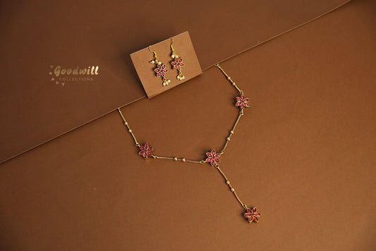 REVERSIBLE FOUR FLOWER CHAIN