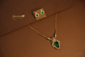 TUSKER CAPARISON MODEL PENDANT SET