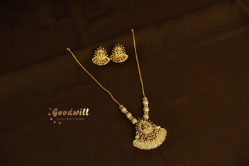 TRIANGLE KASU PENDANT SET