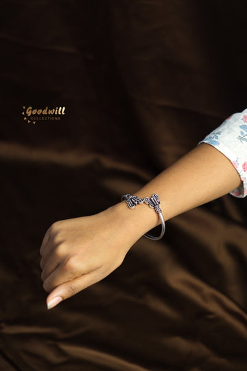 ADJUSTABLE BUTTERFLY DESIGN KADA BANGLE