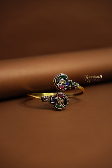 GOLDEN ADJUSTABLE KADA BANGLE