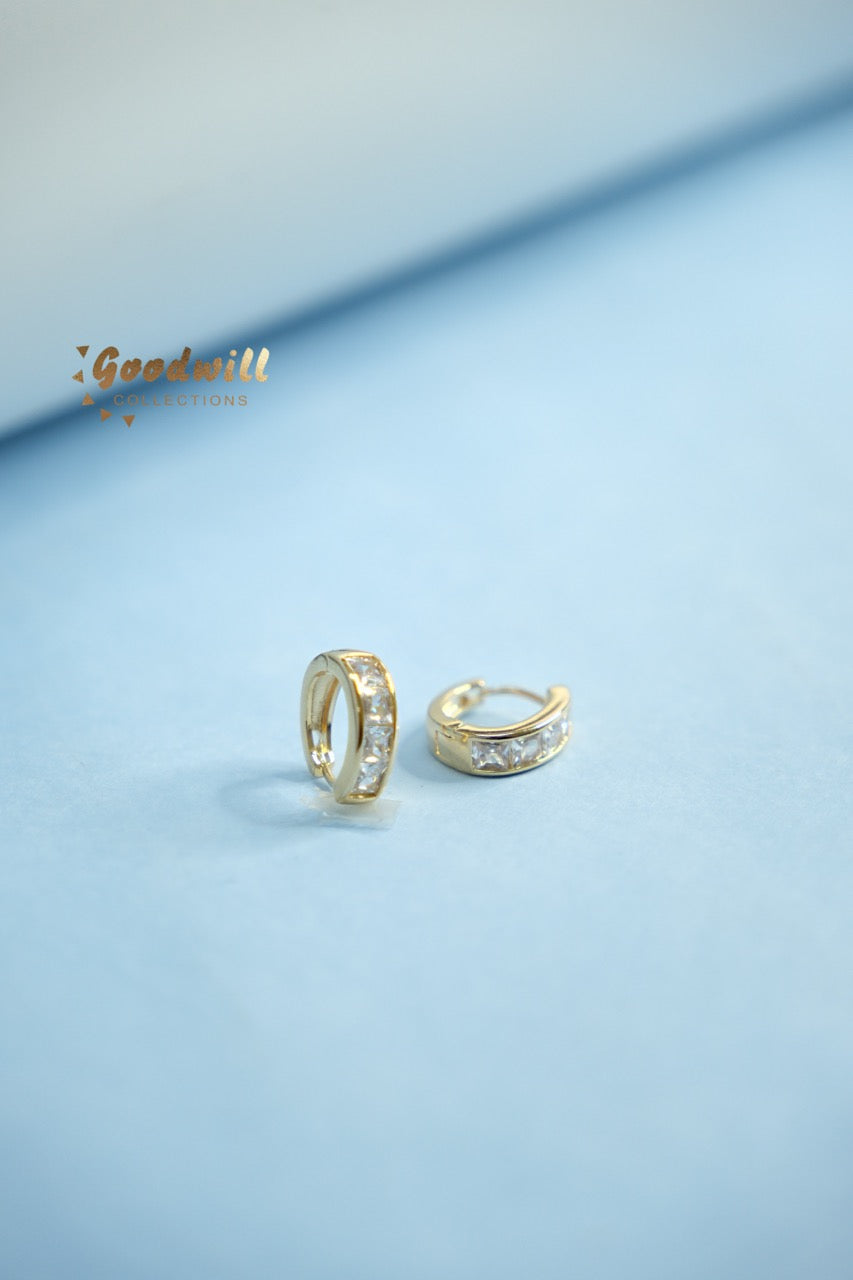 CLASSIC STONE HOOPS