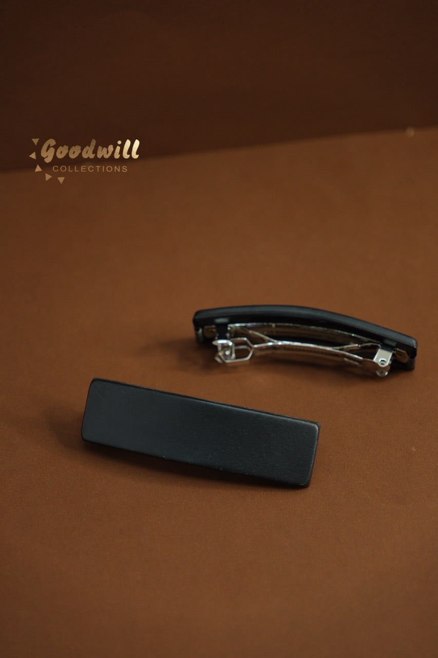 MATTE HAIR CLIP