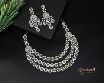 SILVER THREE LAYER STONE NECKLACE SET