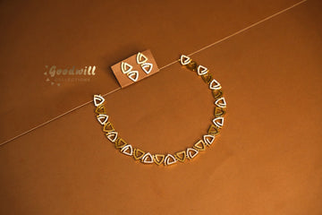 GOLDEN TRIANGLE SHAPE NECKLACE SET