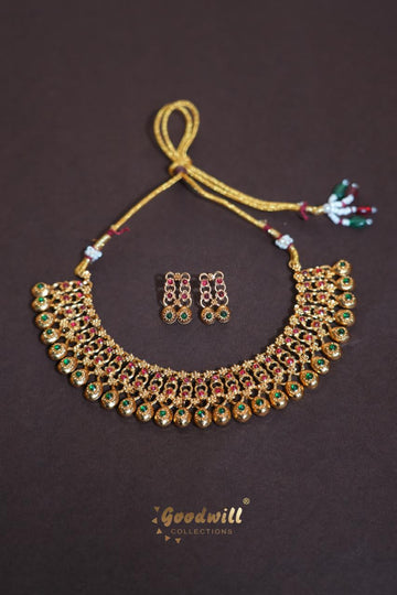 TRADITIONAL NECKLACE SET 1