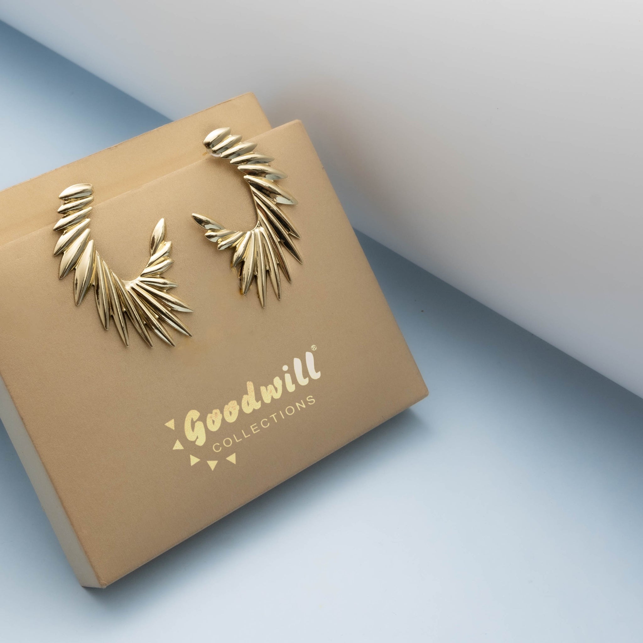 CONTEMPORARY GOLD STACKED DROPLET EARRINGS