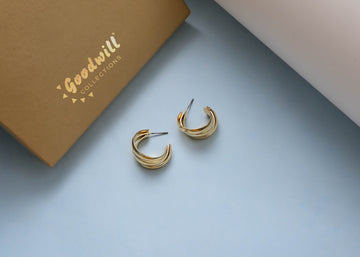 GOLDEN TWISTED MULTI LAYERED HOOPS
