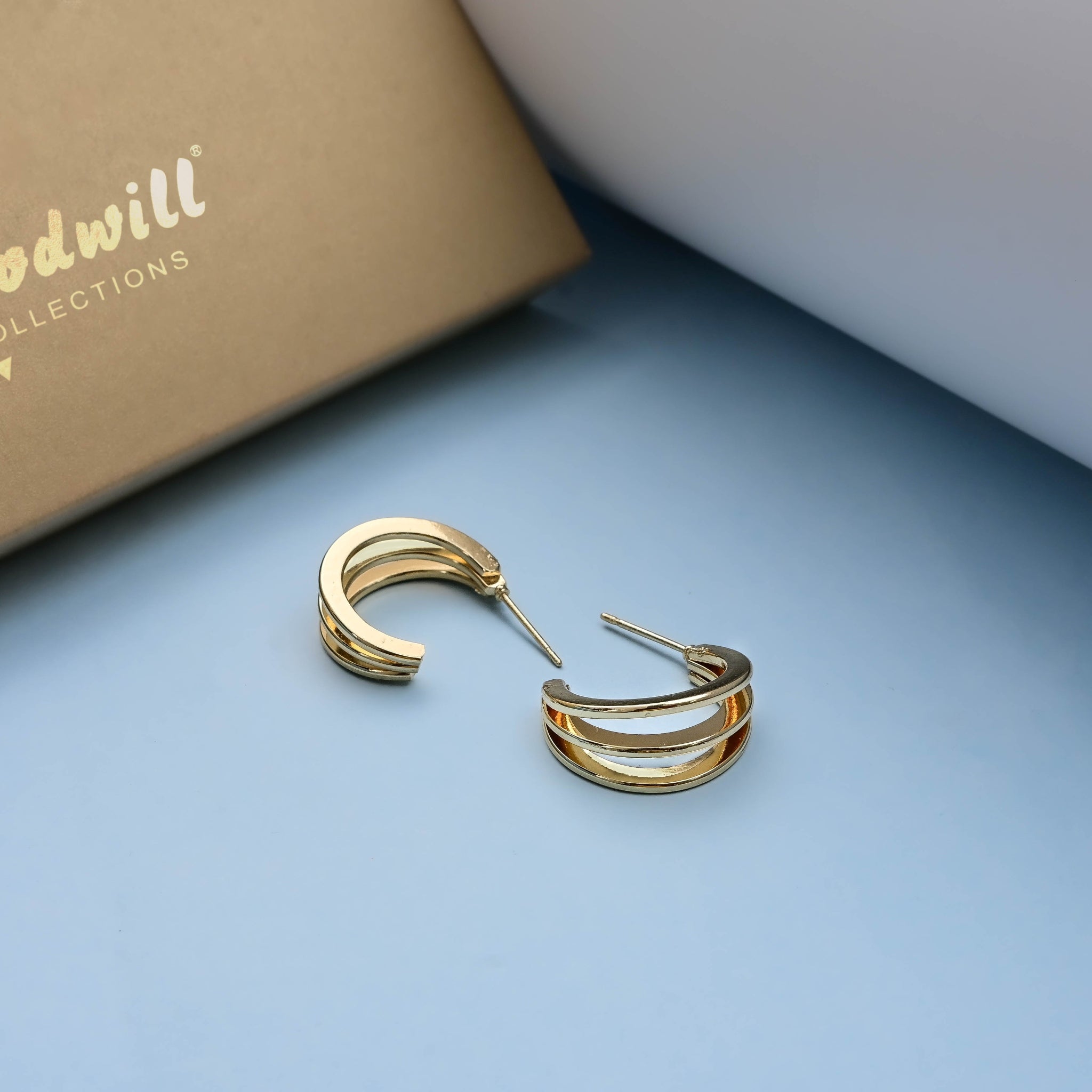 GOLDEN TRIPLE RING SHINY HOOPS