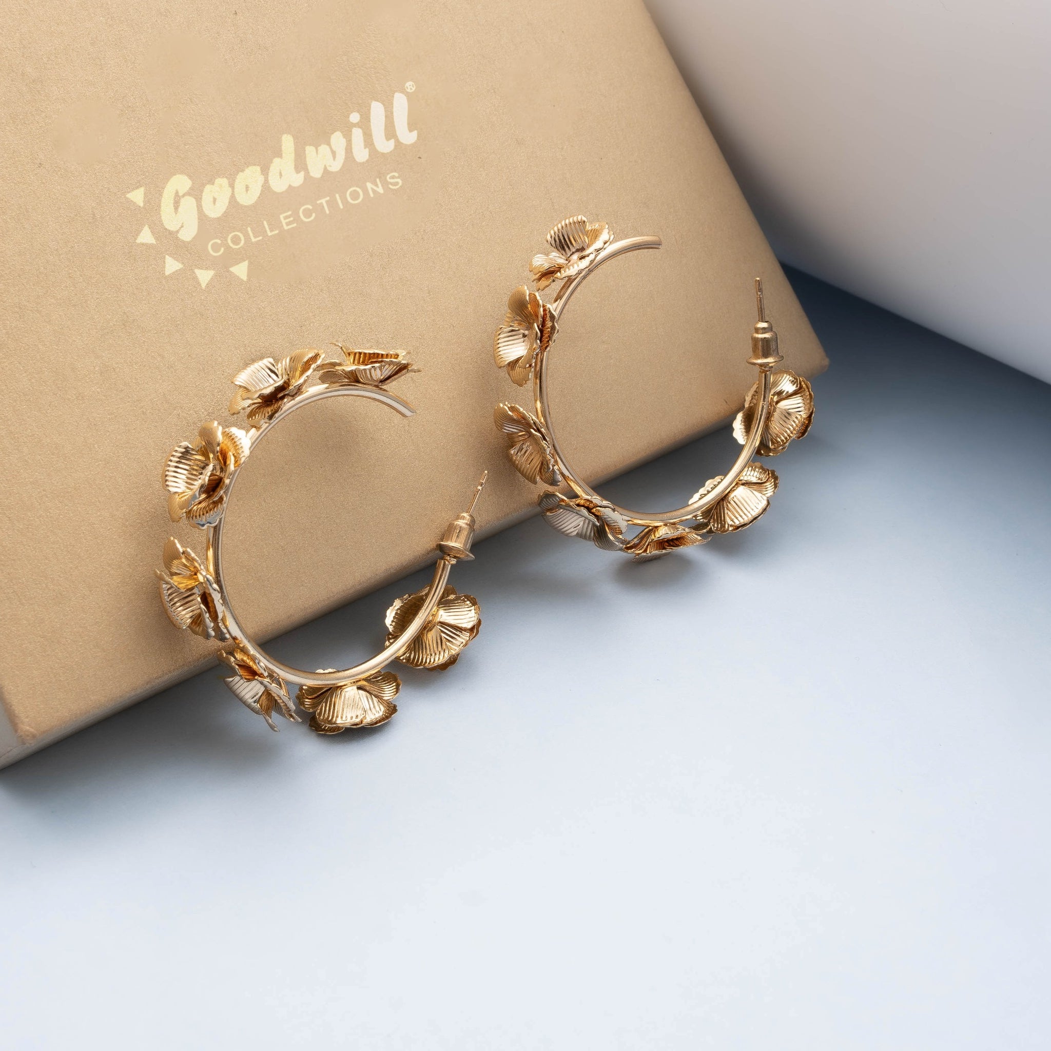 GOLDEN FLOWER DESIGN HOOPS