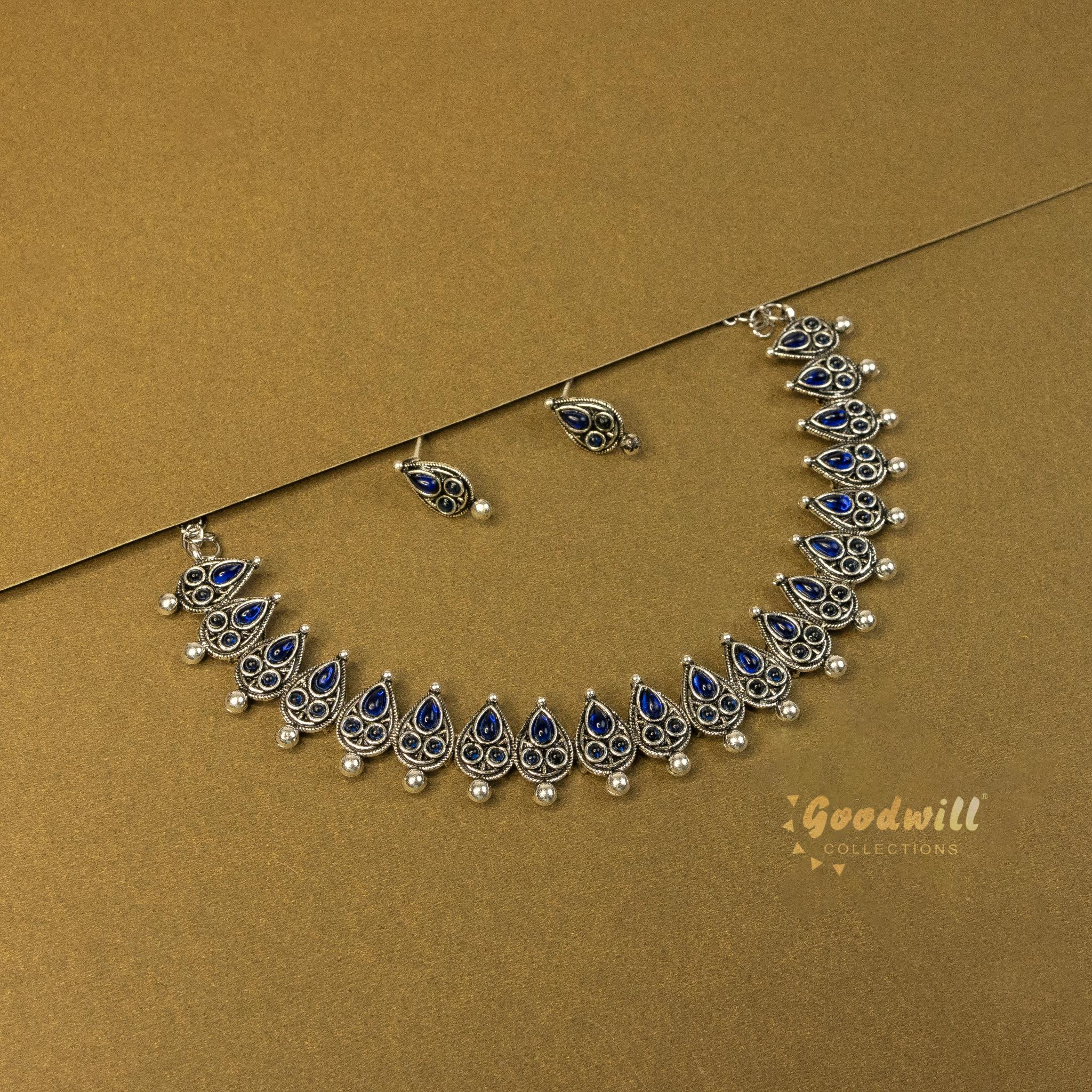 SILVER BLACK GOPI NECKLCAE SET
