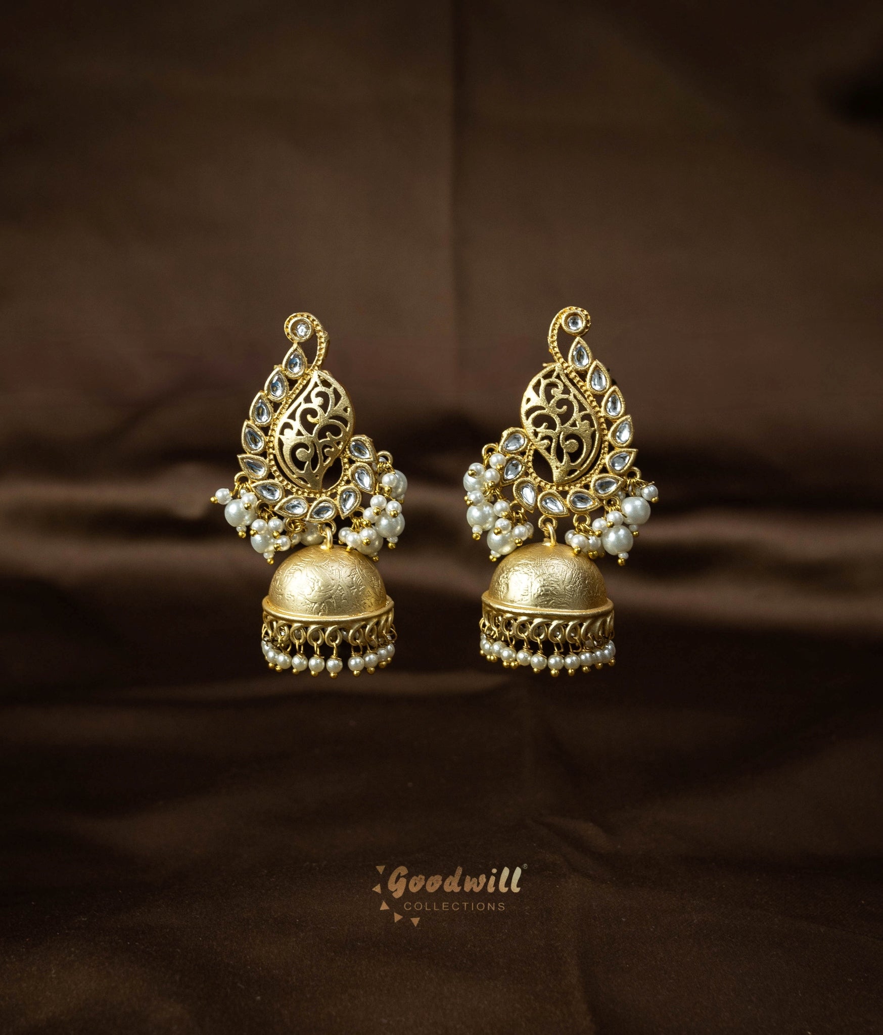 STATEMENT GOLDEN PEARL TRADITIONAL EARRINGS 3
